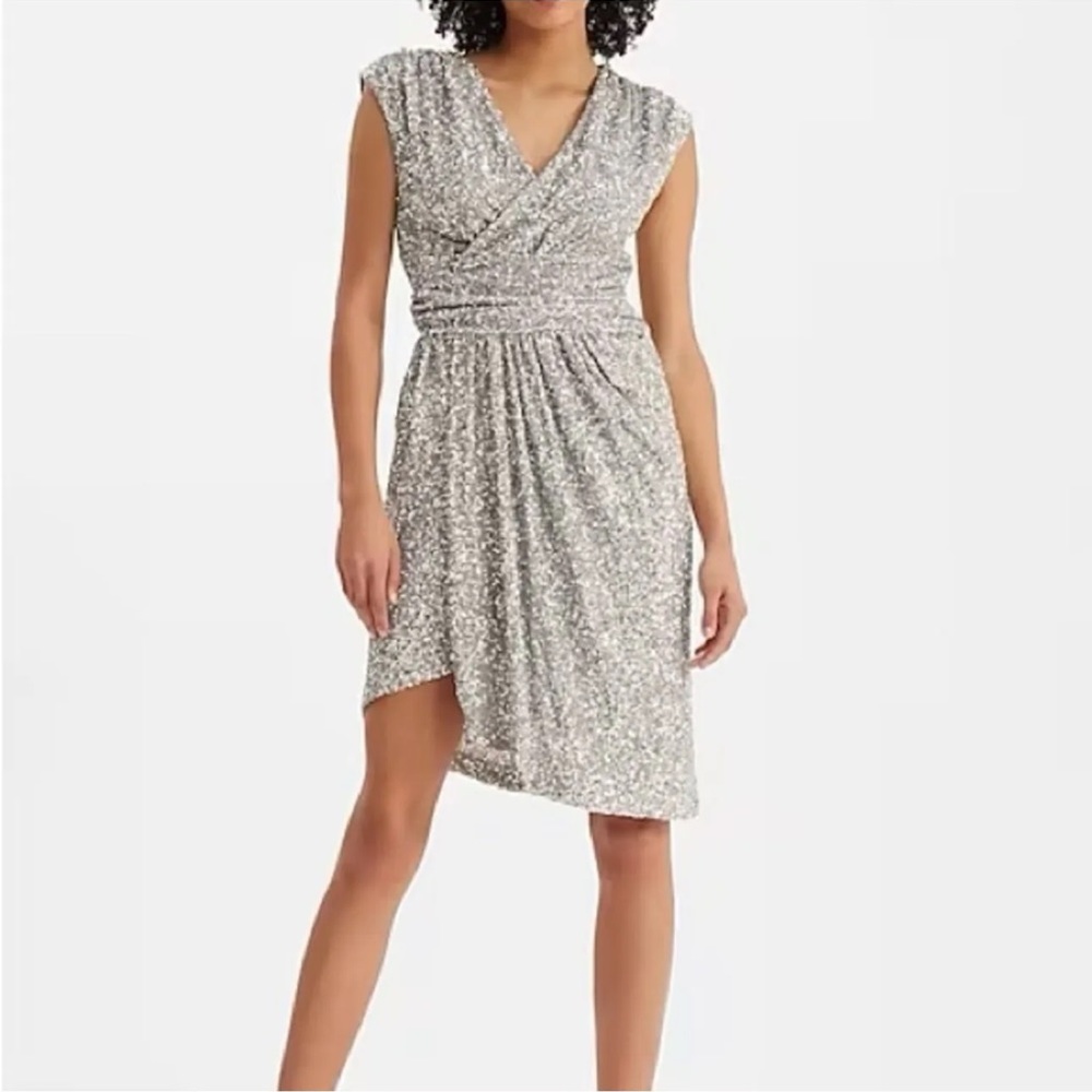 NEW EXPRESS Silver Sequin Mini Dress Cocktail party Festival women size Small